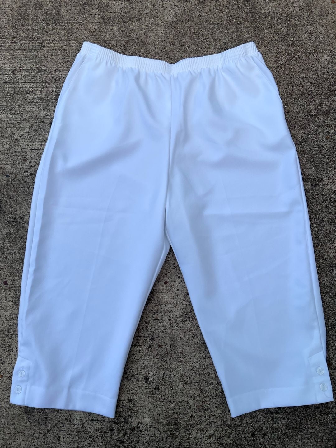 Z- Alfred Dunner Capri Pants Size 18 White Pull On Elastic Waist 2