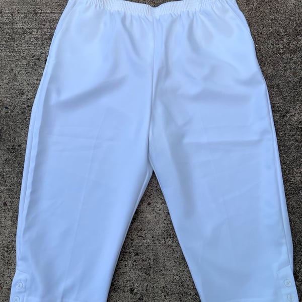 Z- Alfred Dunner Capri Pants Size 18 White Pull On Elastic Waist