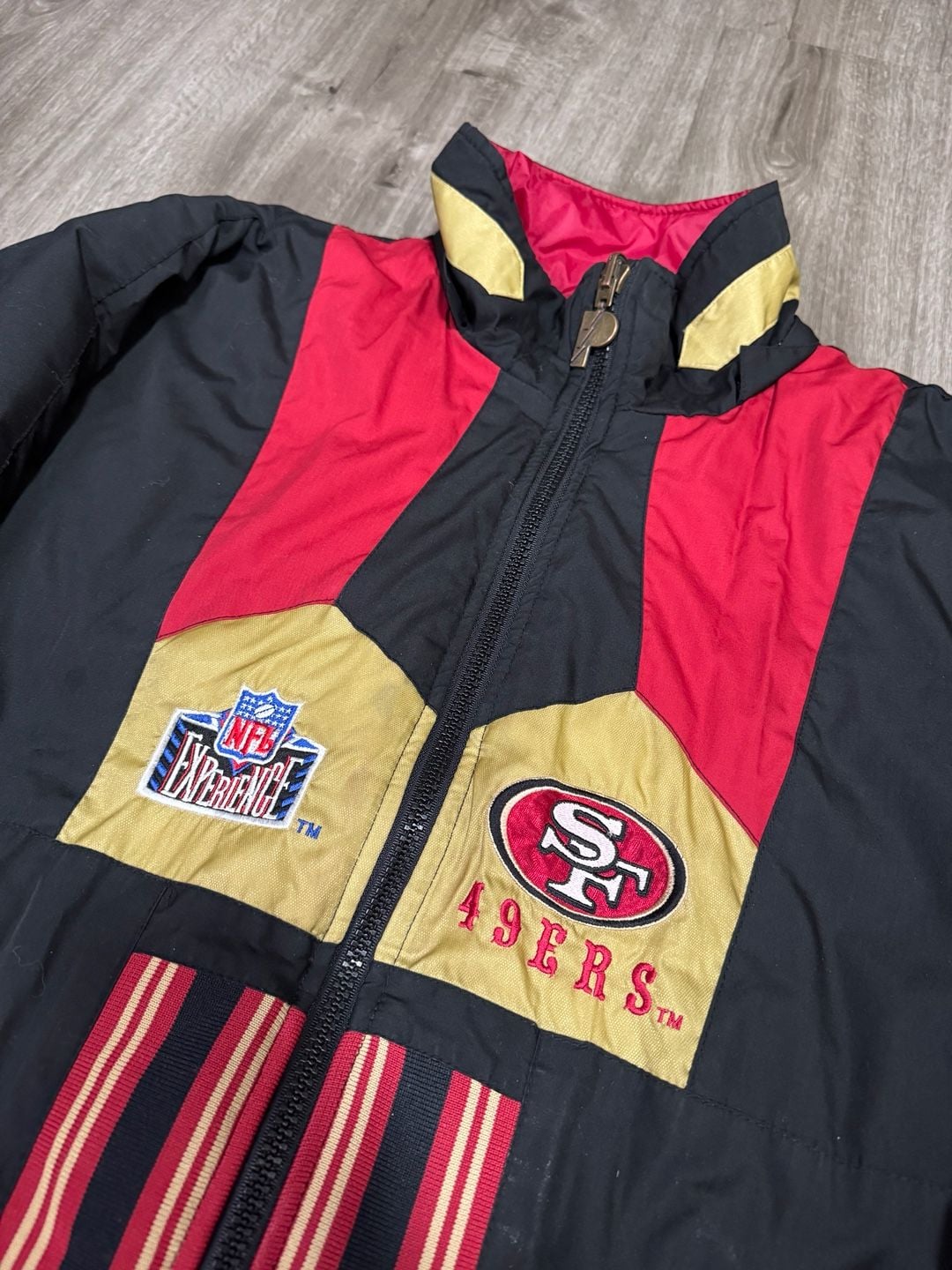 Vintage 90s Pro Player San Francisco 49ers NFL Jacket XL

 10