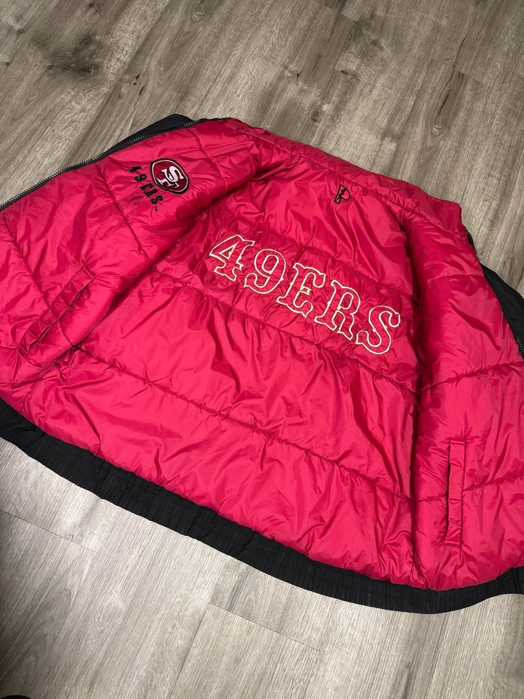 Vintage 90s Pro Player San Francisco 49ers NFL Jacket XL

 12