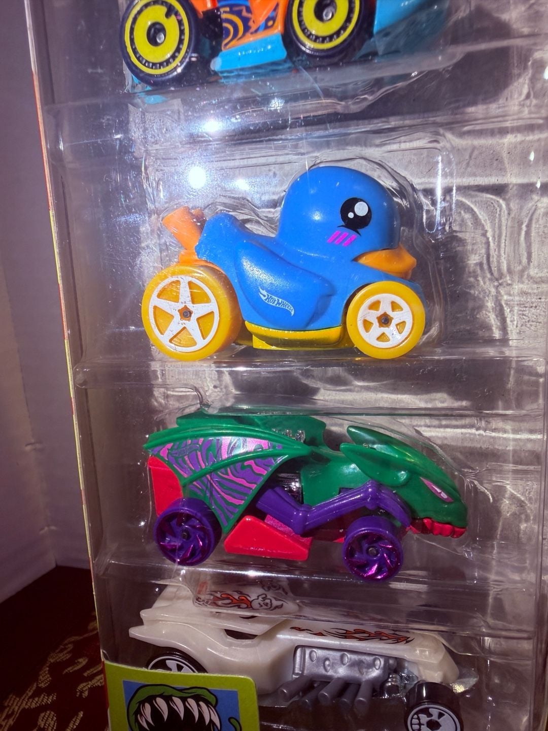 Hot Wheels Street Beasts 5-Car Pack Diecast Vehicles 4
