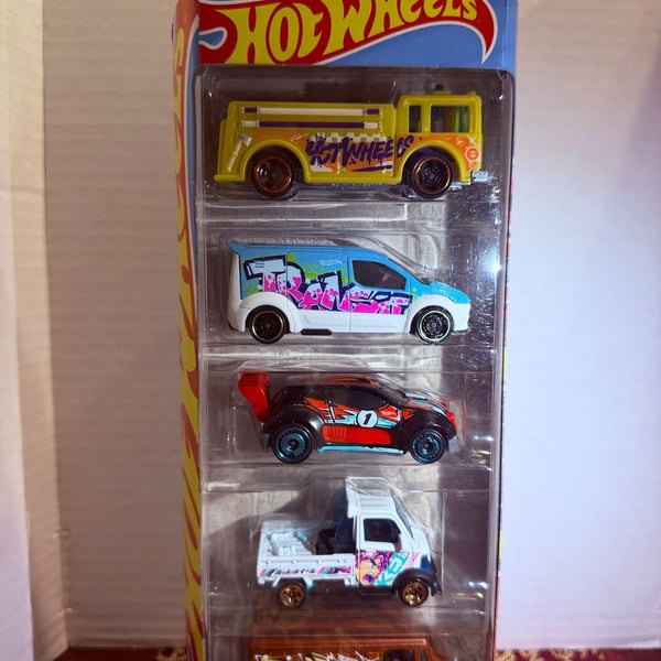 Hot Wheels Metro Sketch 5-Pack Die-Cast Cars