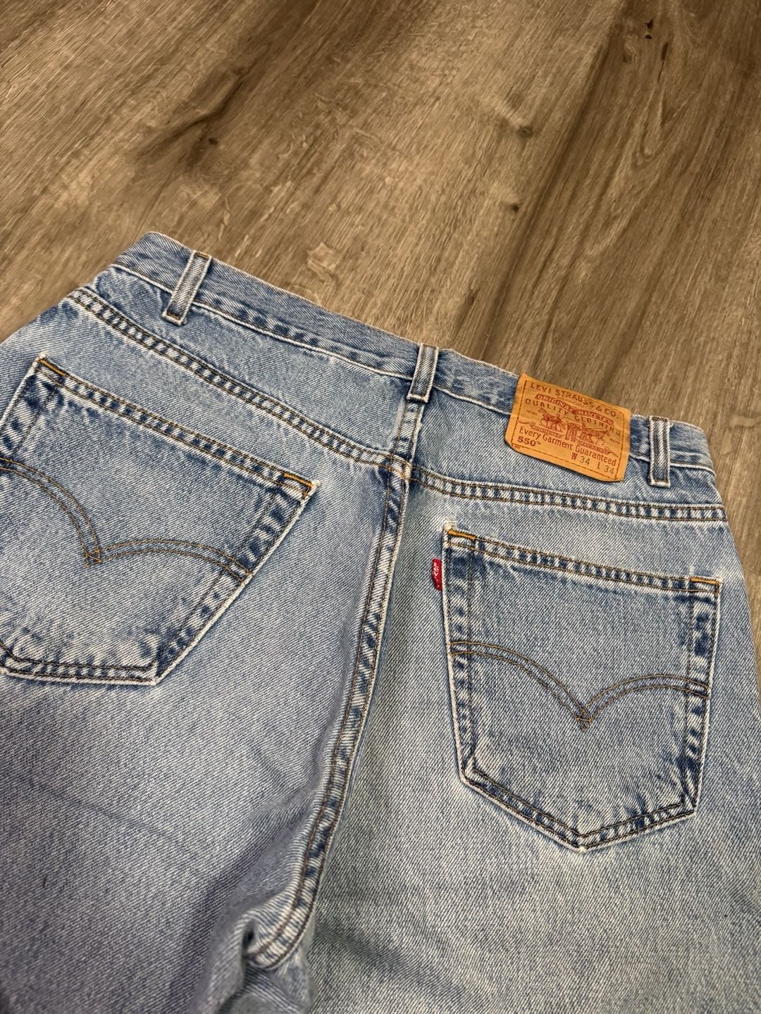 Vintage Levis Baggy Light Wash Jeans Distressed Hem

 10