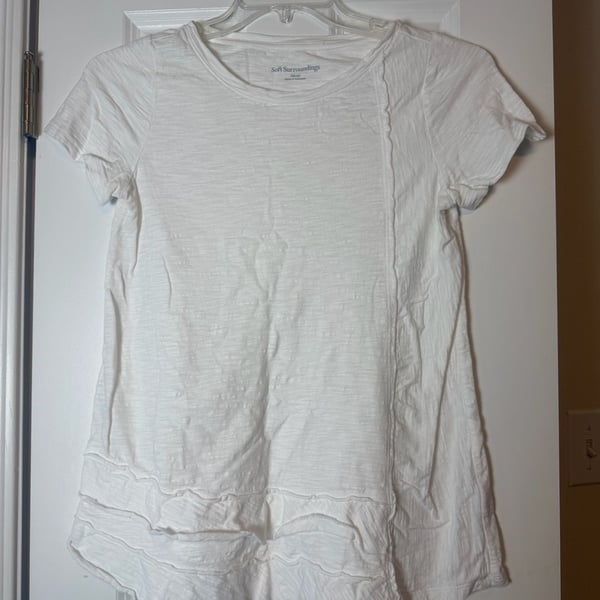 Soft Surroundings T-Shirt Size XSmall White Cotton Raw Edge Ruffle Hem