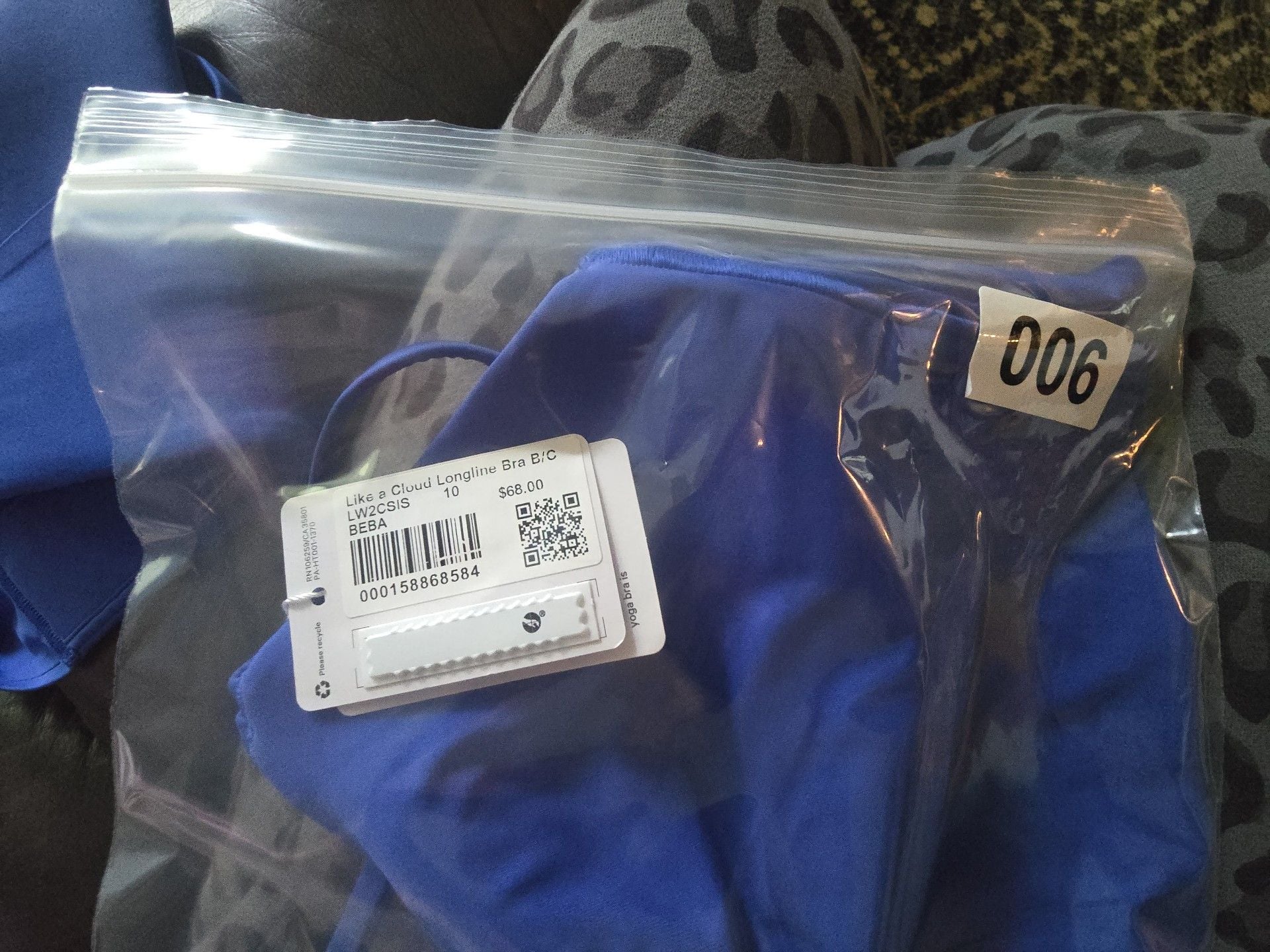 006 Lululemon Like a Cloud Longline Bra Beach Ball Blue B/C Cup sz 10 7