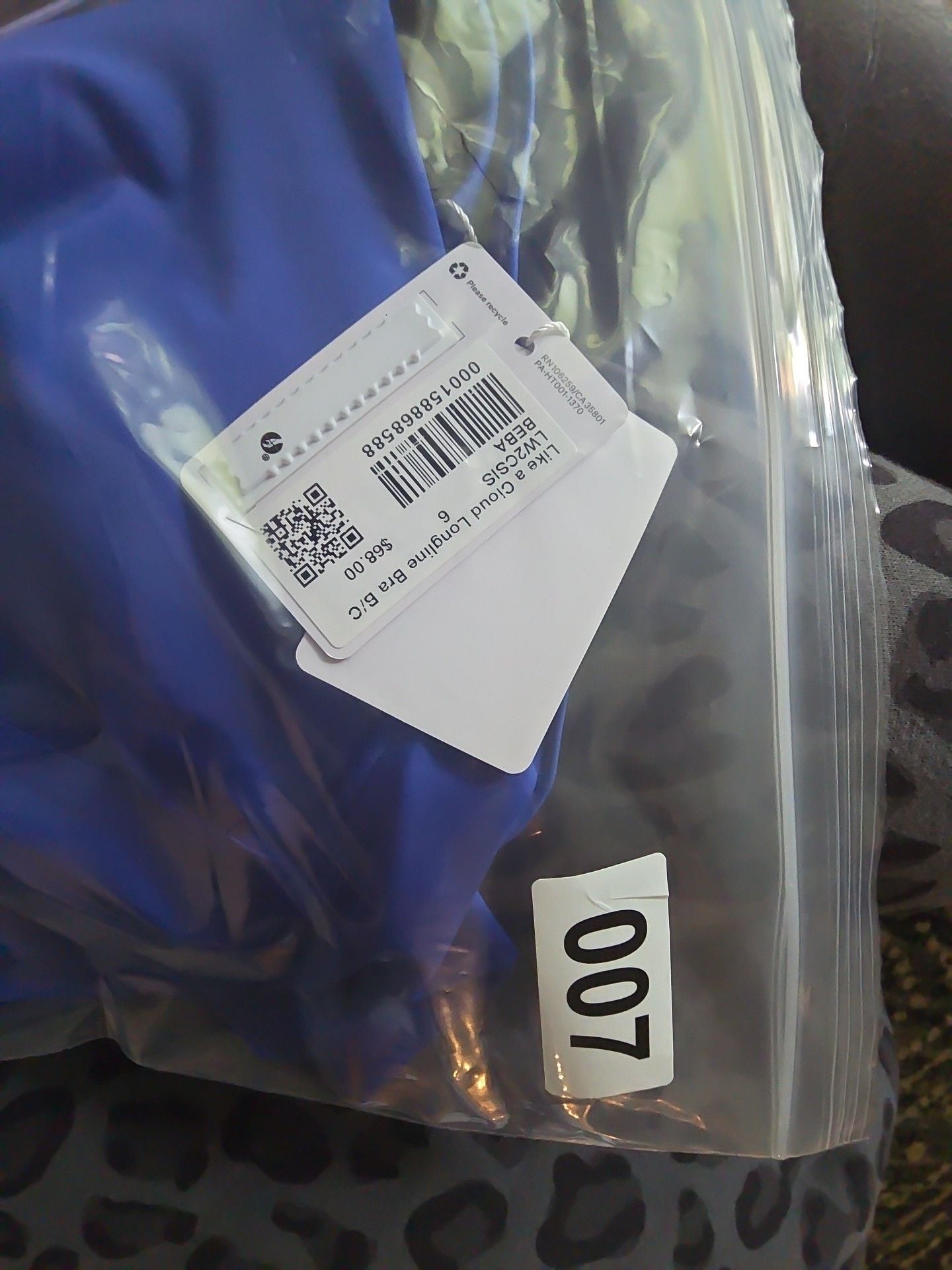 007 Lululemon Like a Cloud Longline Bra Beach Ball Blue B/C Cup sz 6 7