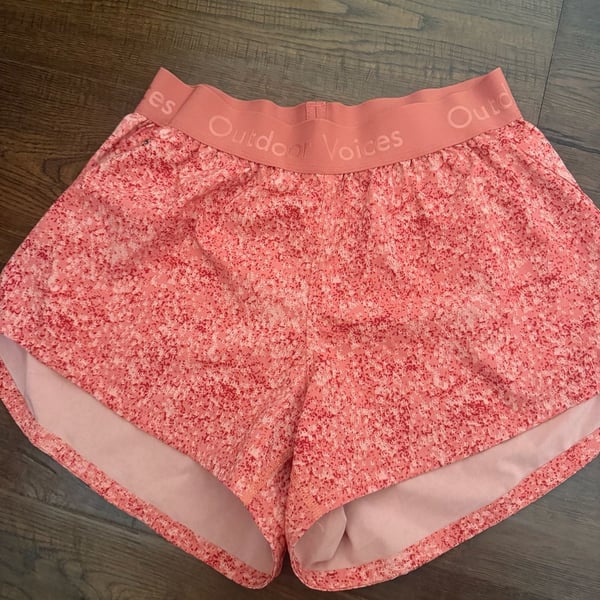 Outdoor Voices Shorts Size XS Red Pink Speckled Athletic