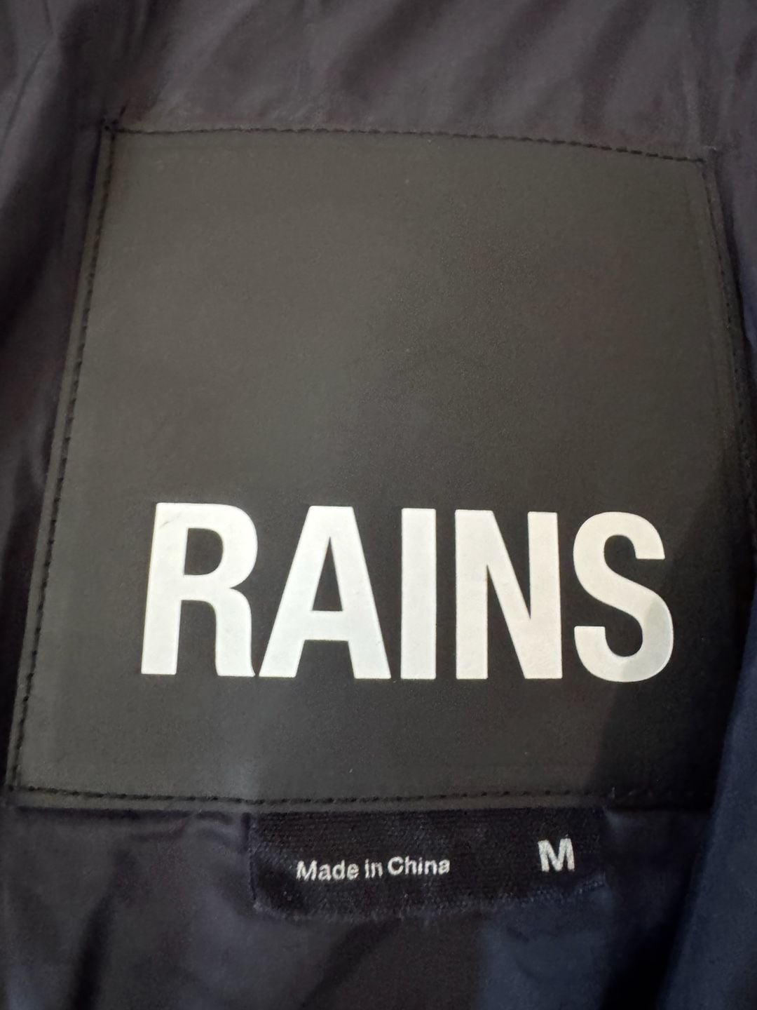 Rains Puffer Vest Size M Black Insulated Waterproof 2
