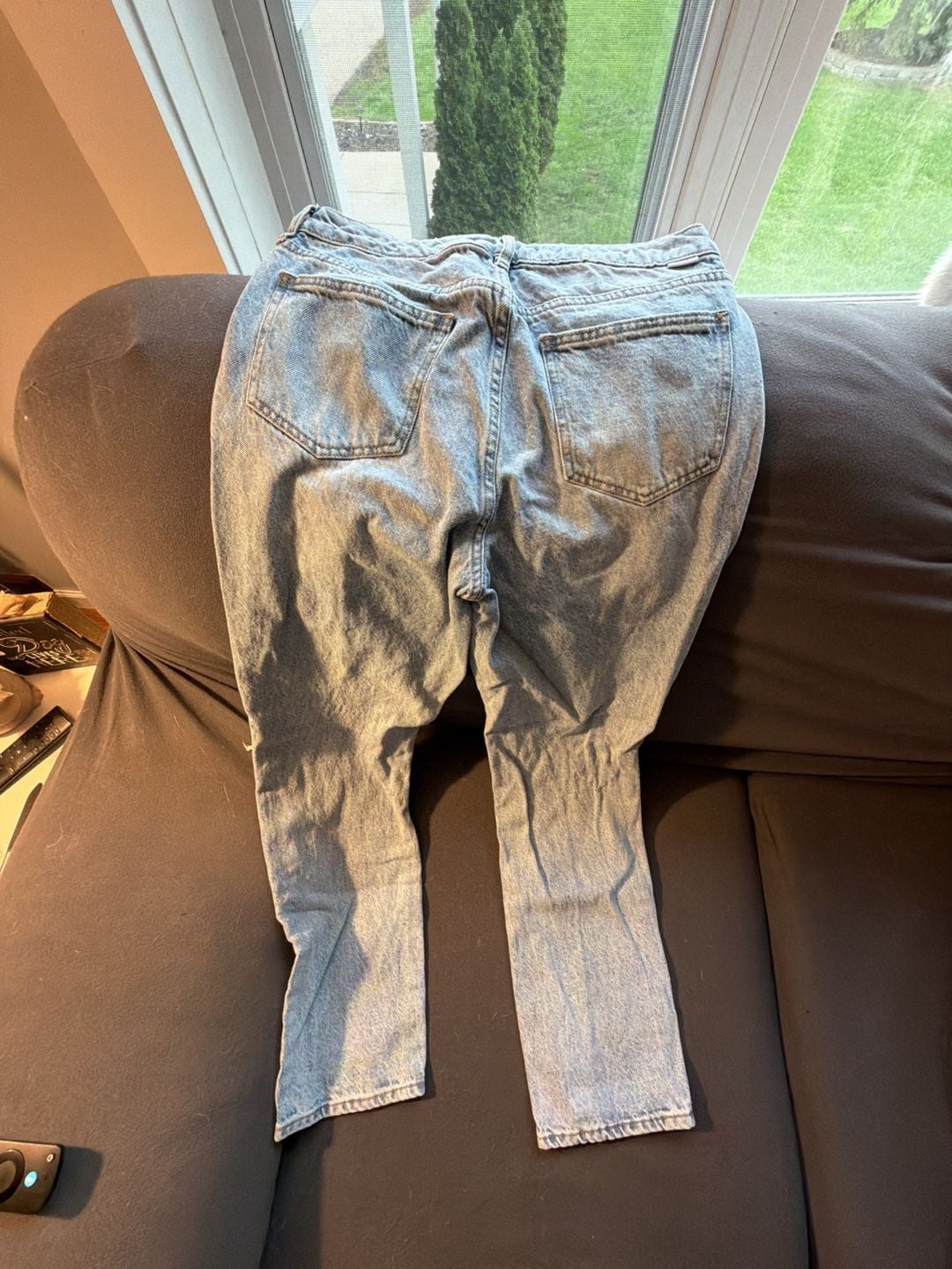 PacSun Mom Jeans Size 28 Light Wash Distressed Denim 5