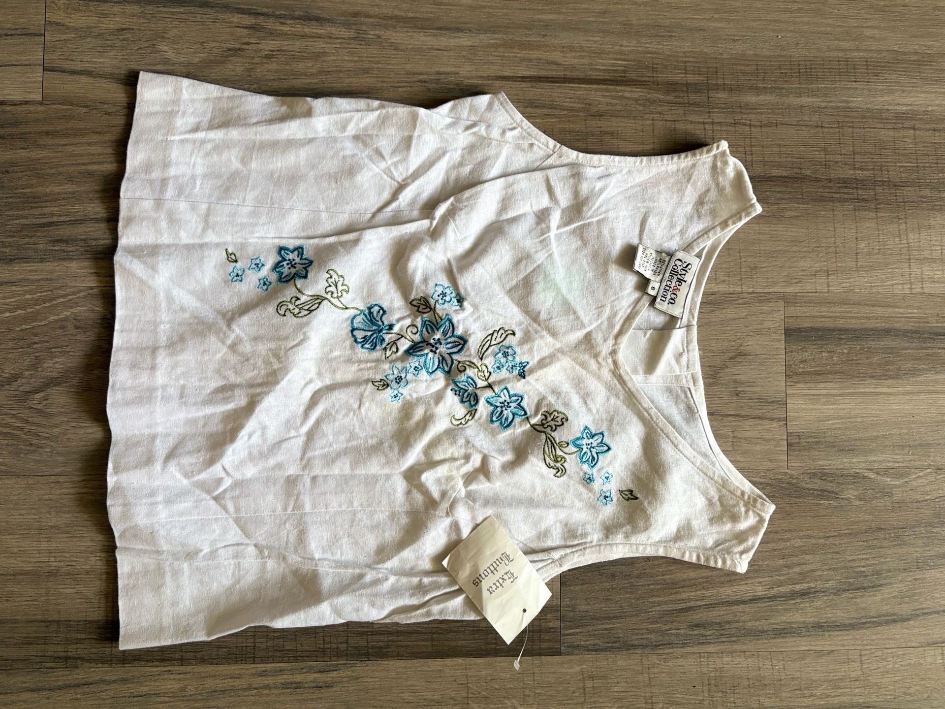 Style & Co Collection Embroidered Floral Linen Tank Top Size 6 White 4