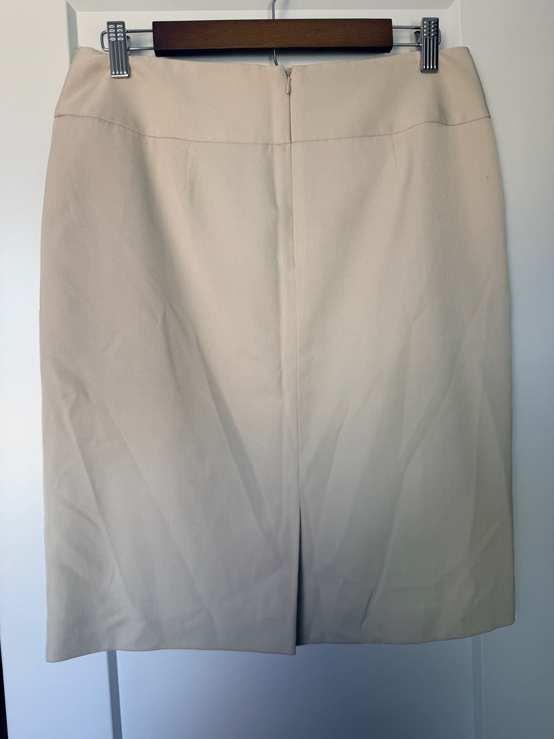 Anne Klein Pencil Skirt Size 6 Beige Stretch Career Workwear_164 4