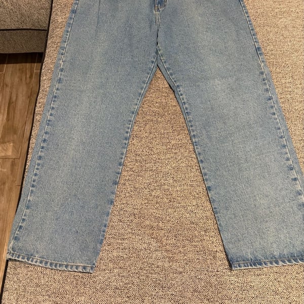 079-Clearwater Outfitters Jeans Size 40x32 Light Wash Cotton Denim