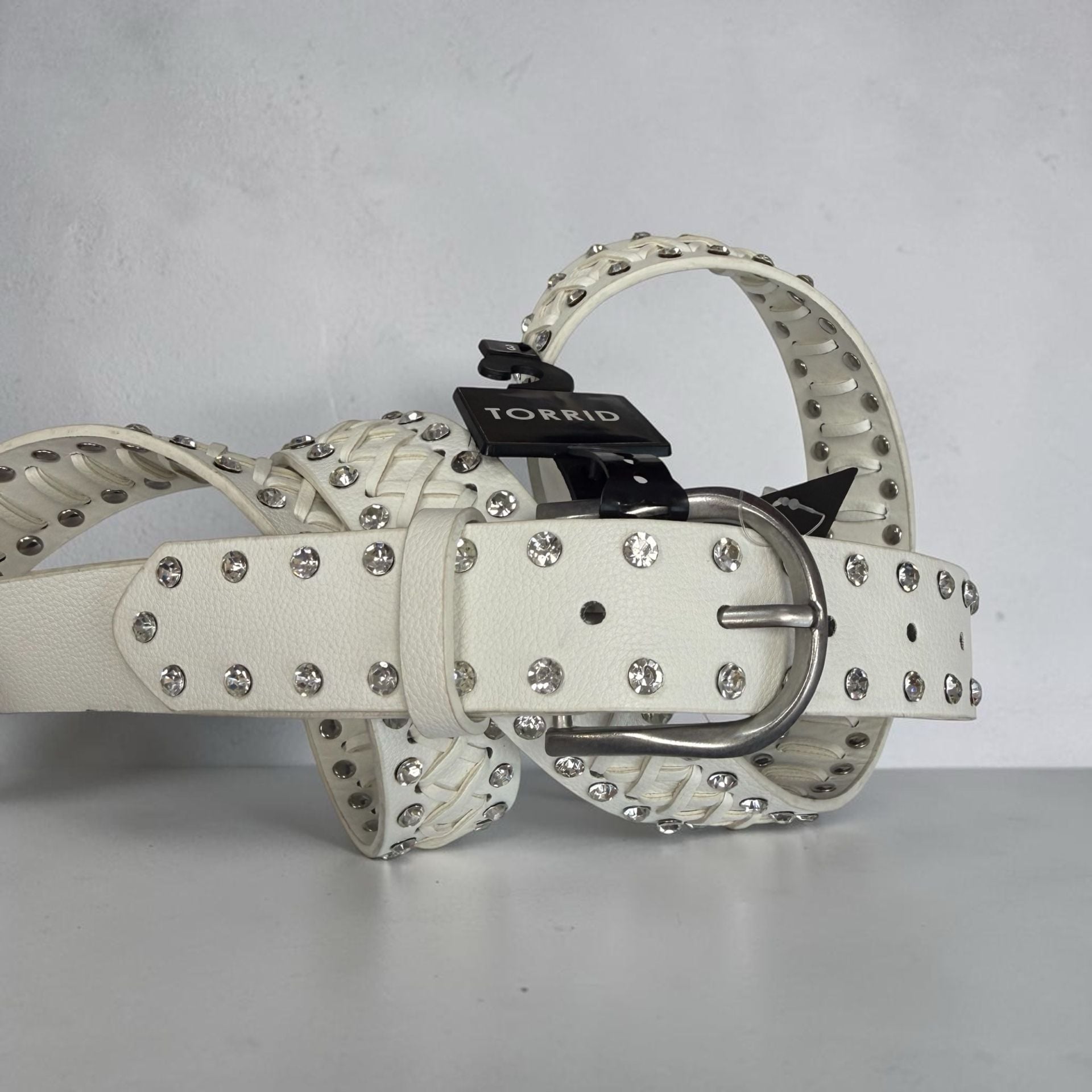 Torrid 3X White Western Belt Rhinestone Studded Braided Silver Buckle NWT 6