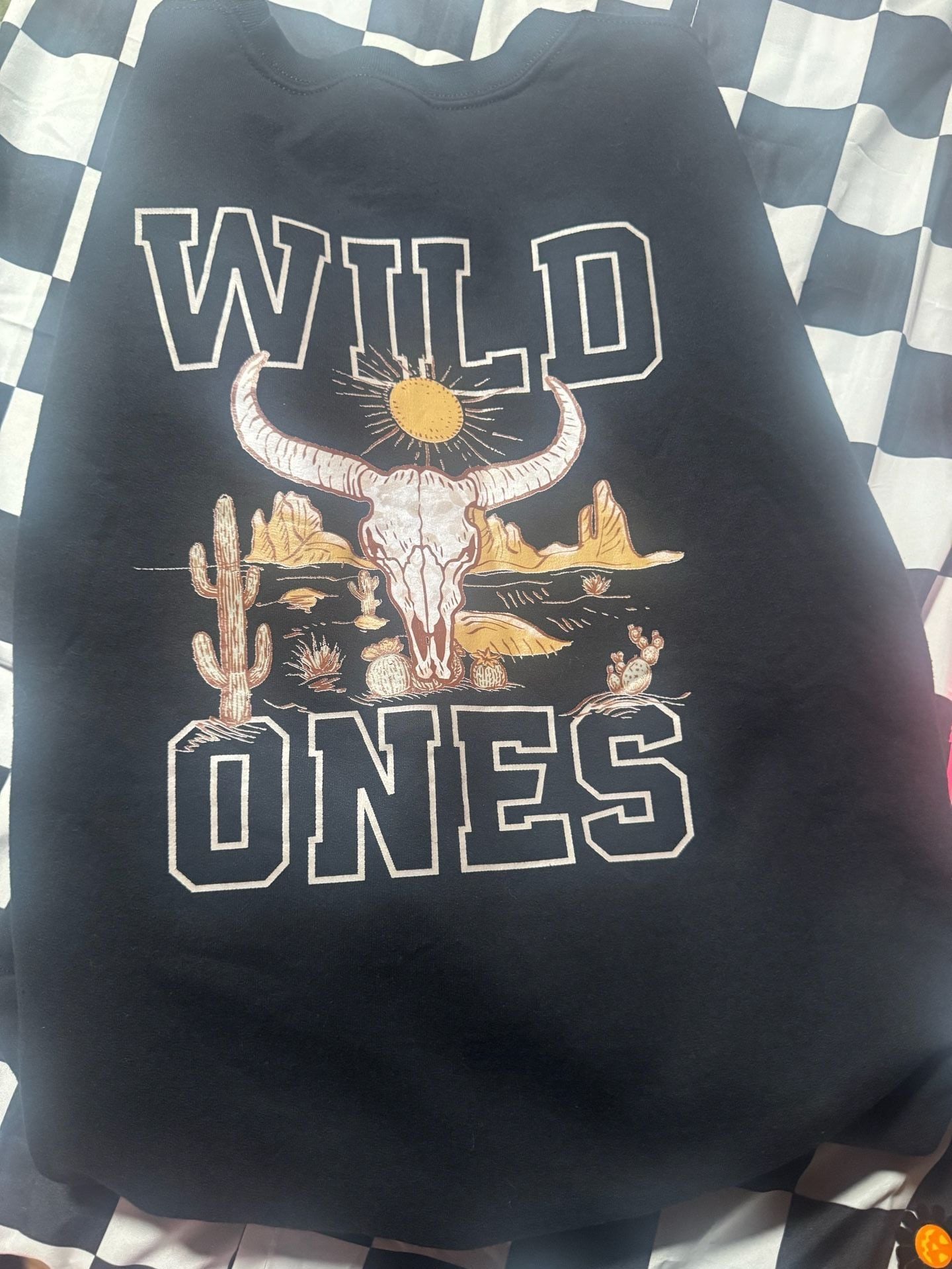 Gildan Heavy Blend Wild Ones Sweatshirt Size L Black 6