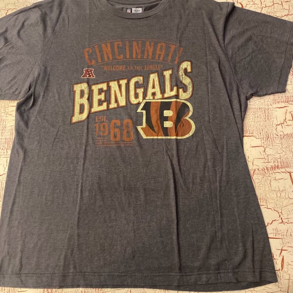 NFL Team Apparel Cincinnati Bengals T-Shirt Size XL Gray Welcome To The Jungle