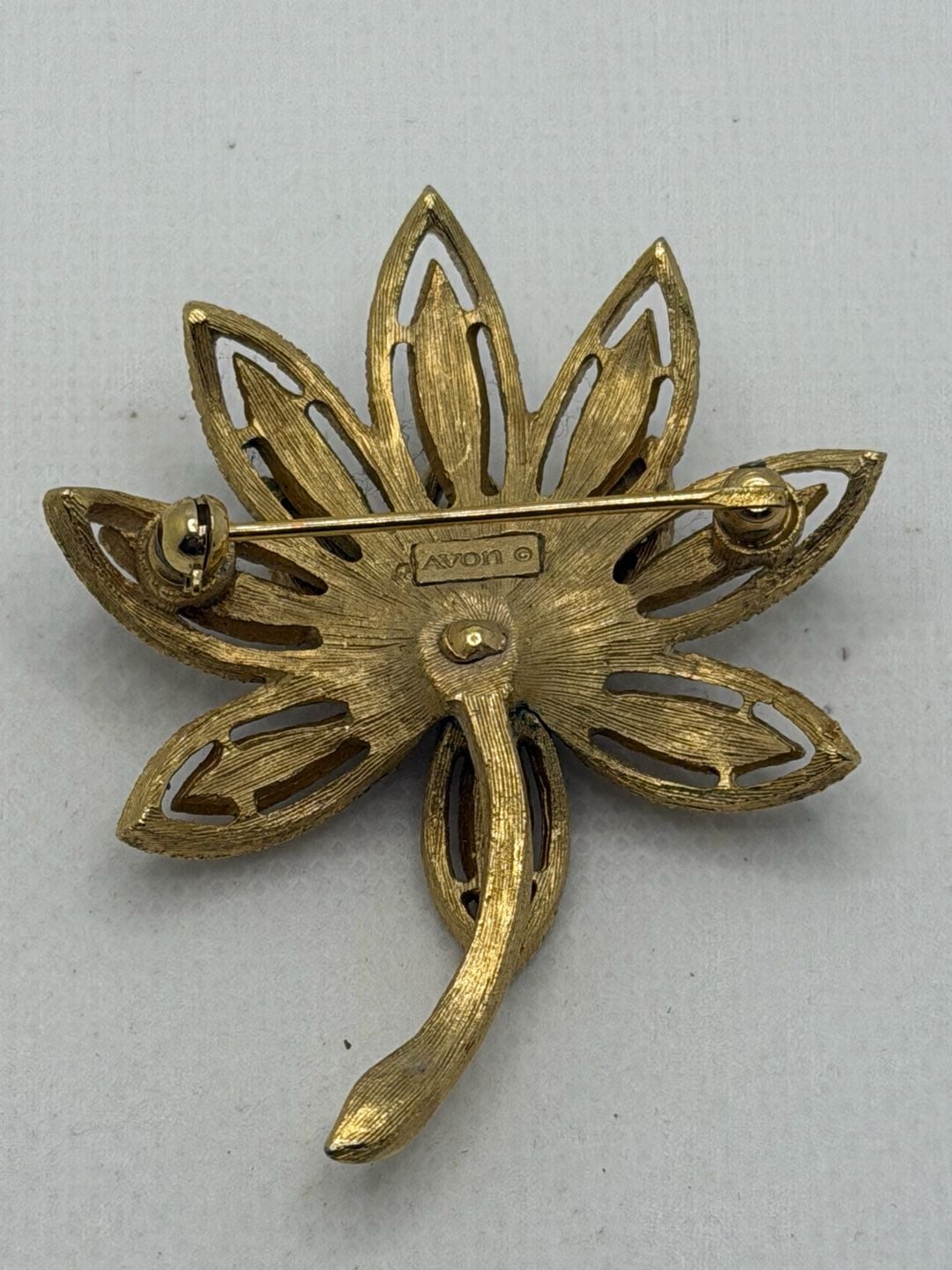 Avon Gold Tone Textured Lotus Flower Brooch Pin 3