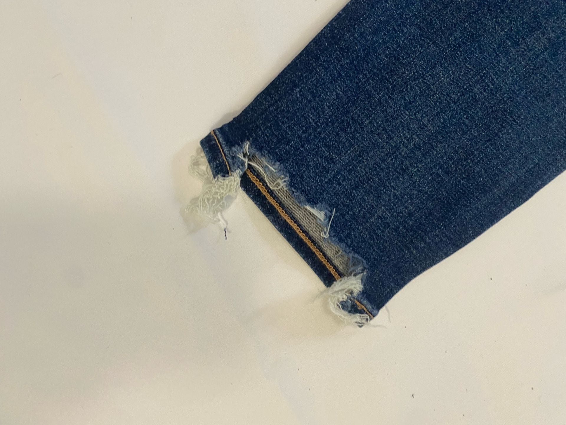 American Eagle Next Level Stretch Jeans Size 12 Distressed Skinny 10