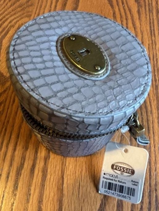 Fossil Round Jewelry Box Gray Croc Embossed Leather 1