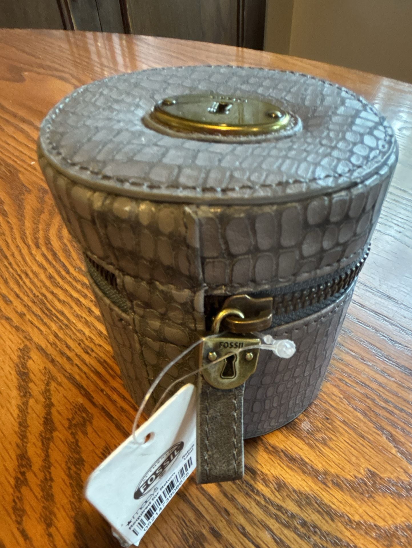 Fossil Round Jewelry Box Gray Croc Embossed Leather 5