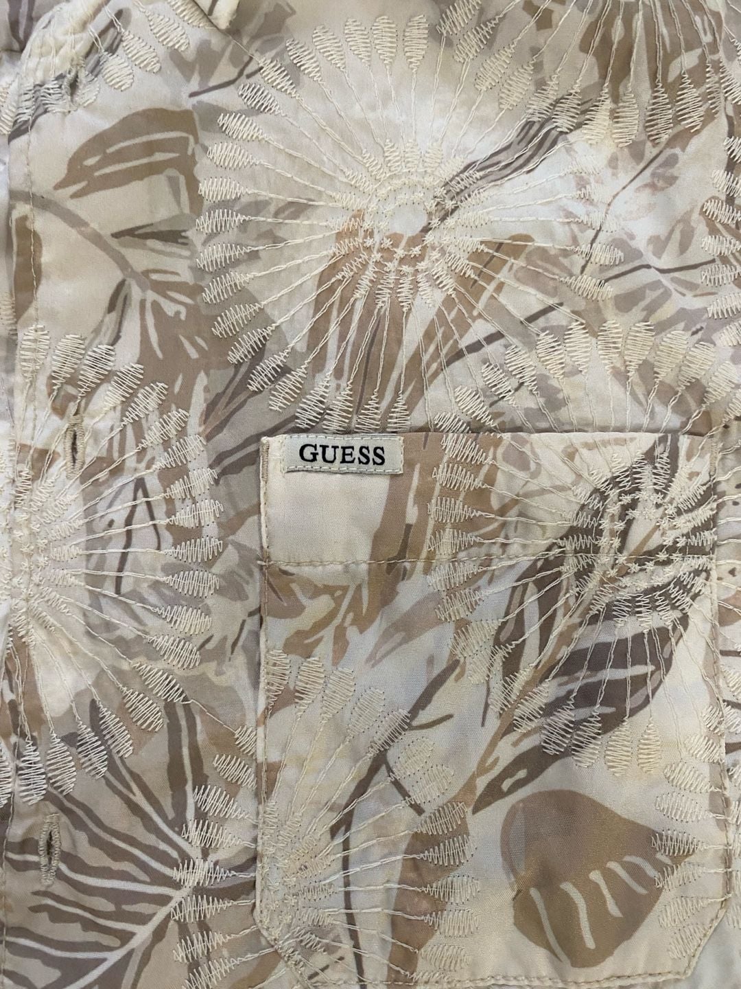 GUESS Short Sleeve Button Up Shirt Size S White Floral 12
