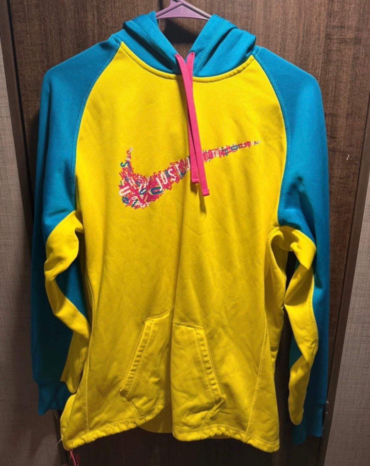 Nike Therma-Fit Hoodie Size L Yellow Blue Pink Athletic Pullover 2