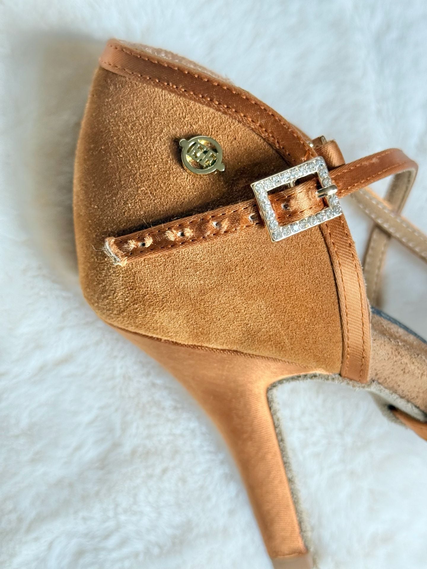 EF Dance Shoes Size 35 Tan Satin/Suede Latin Ballroom Heels 3.5” heel  7