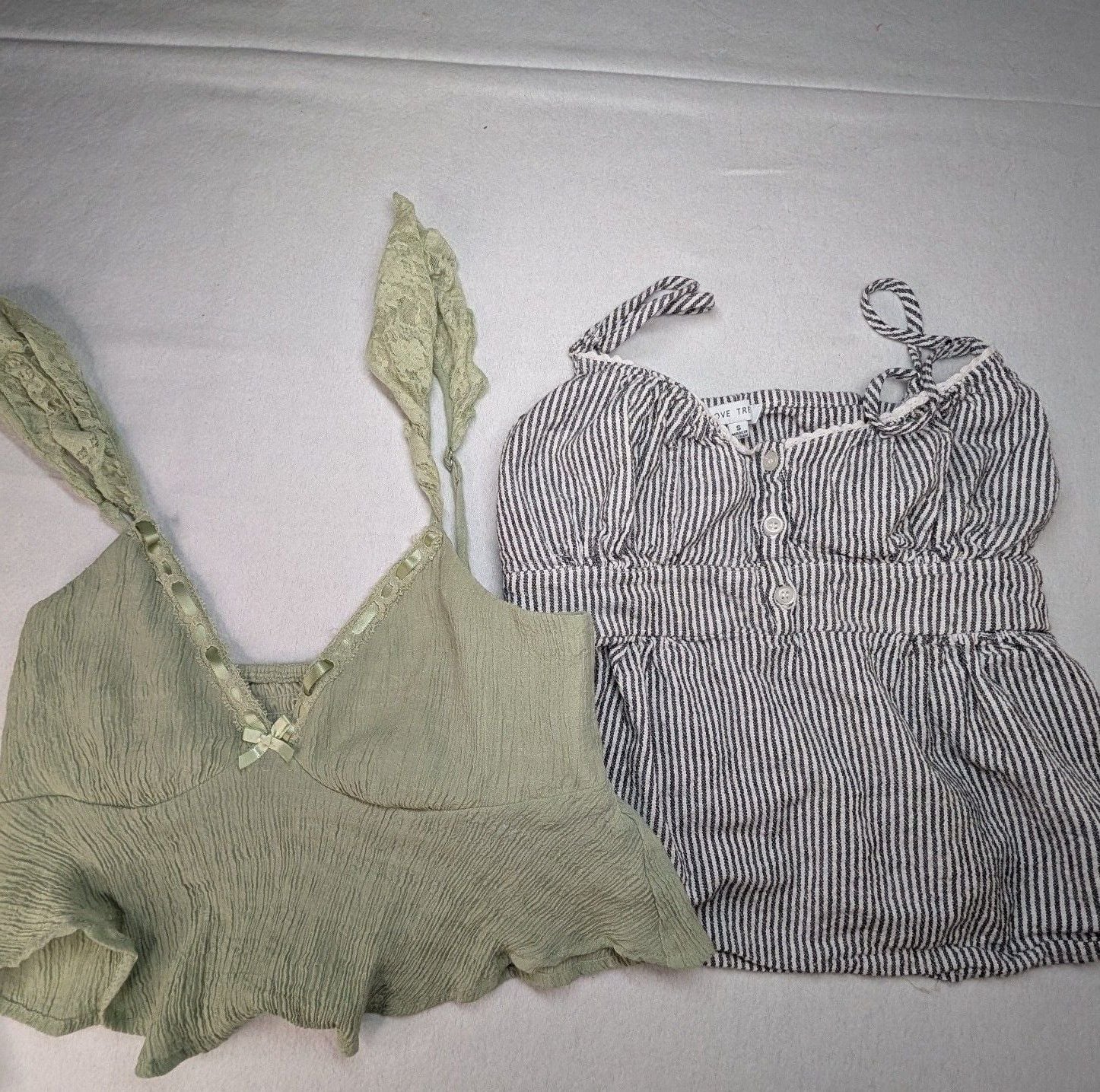 Mixed bundle of 7 small tops 3