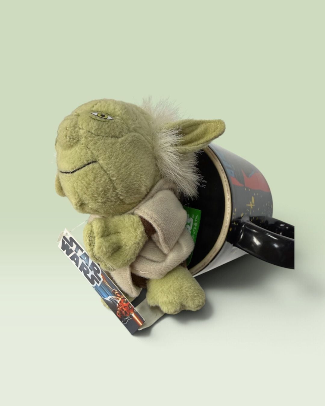 Star Wars Darth Vader Coffee Mug with Yoda Plush Set 9