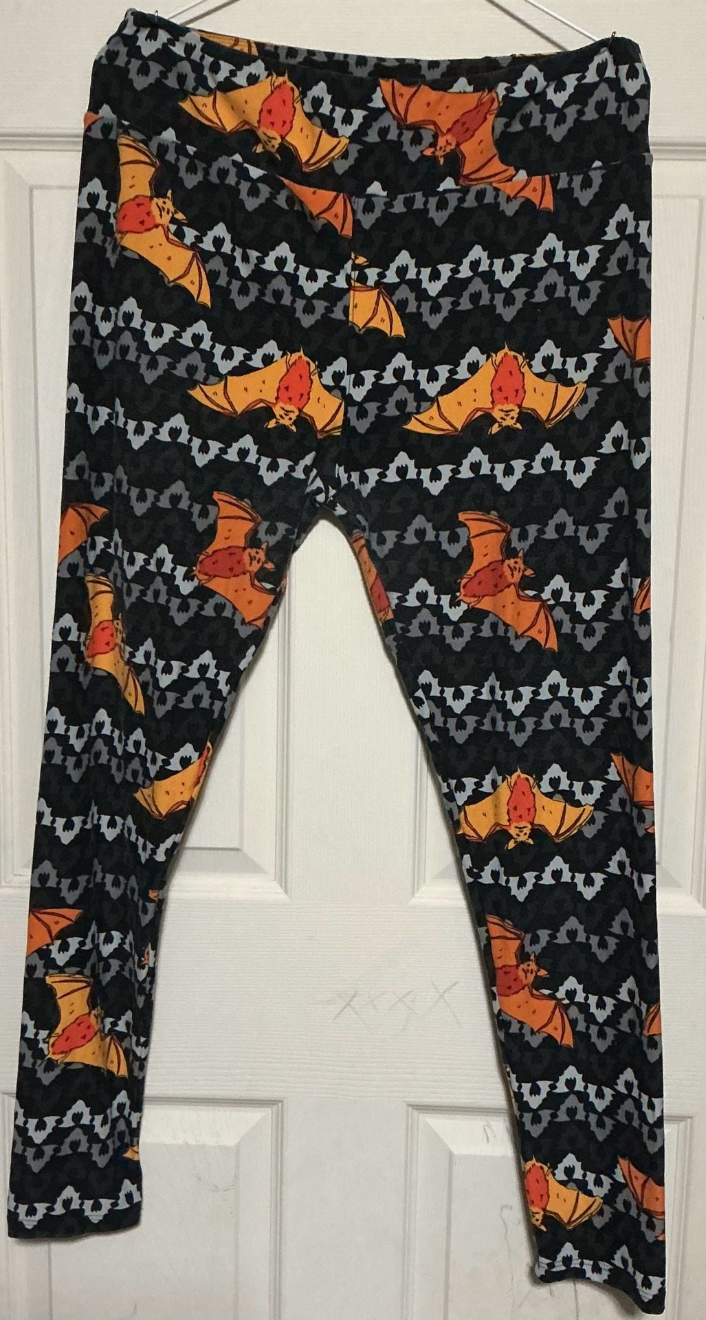 LuLaRoe Halloween Bat Print Leggings Black Orange 2