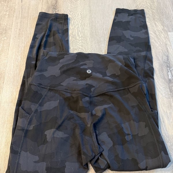Lululemon Align High-Rise Pant 25 Size 6 Camo Leggings