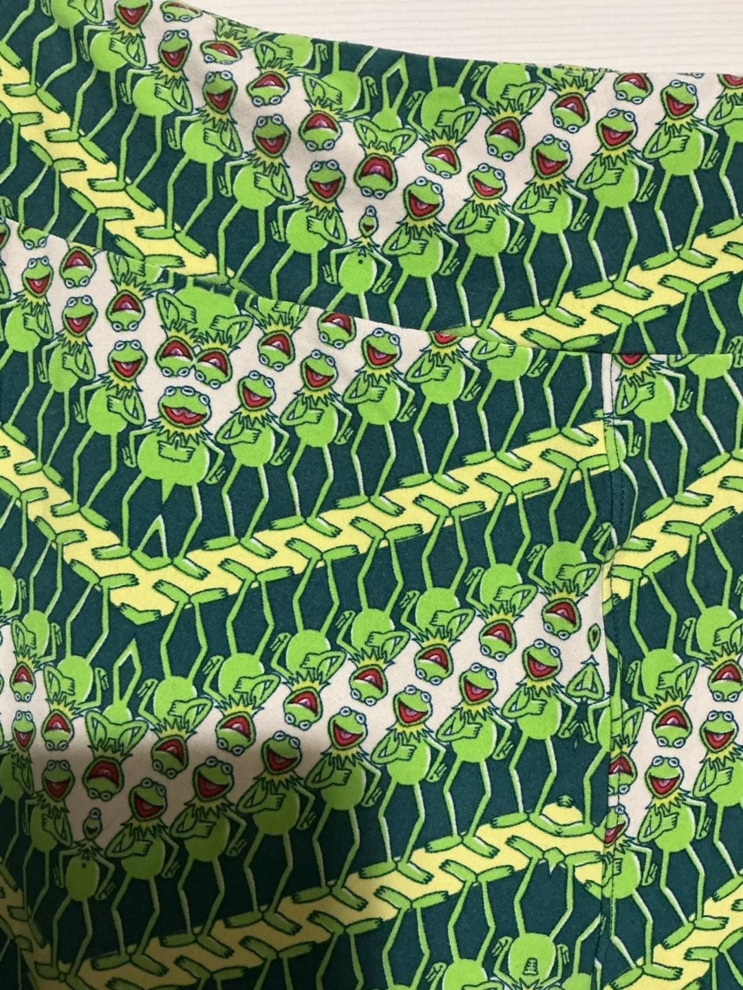 LuLaRoe Kermit The Frog Leggings Green Chevron Disney Muppets 3