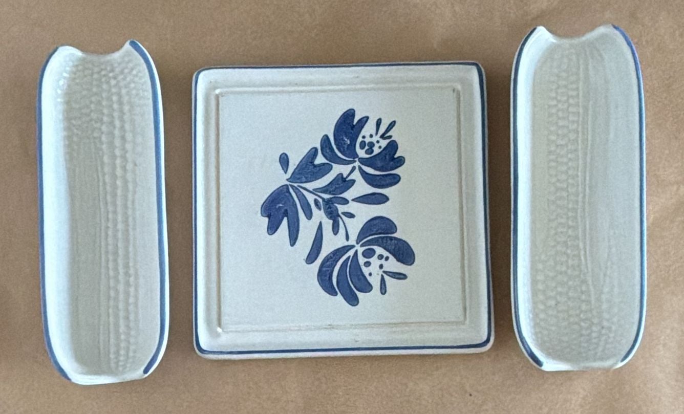 Pfaltzgraff Yorktowne Trivet And Corn Dishes 1