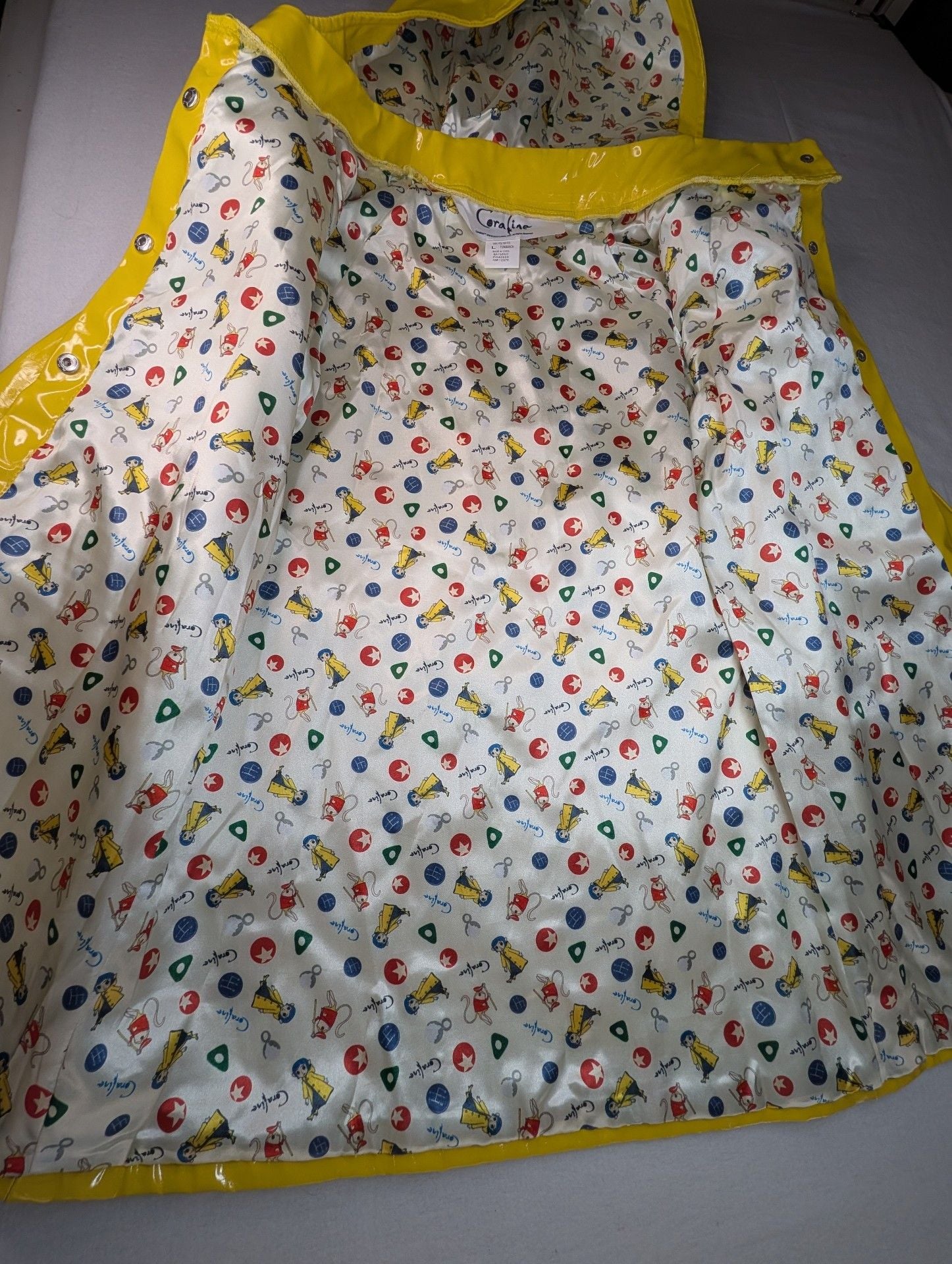 Kids Coraline Raincoat Size L Yellow Costume Slicker Jacket 4