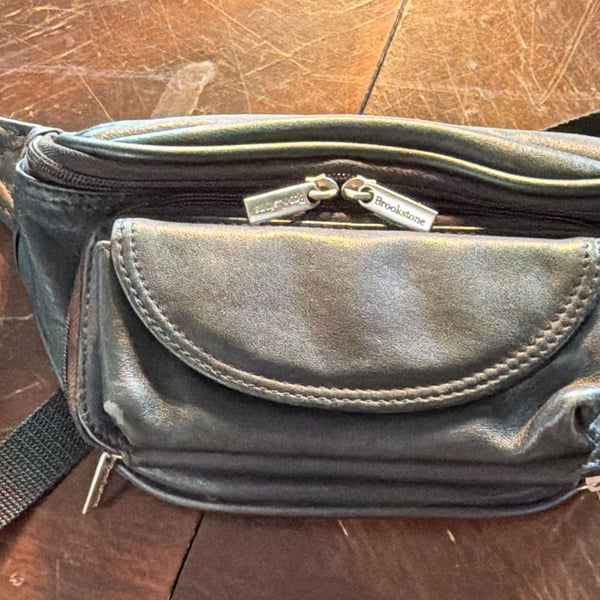 Brookstone Black Leather Fanny Pack Waist Bag