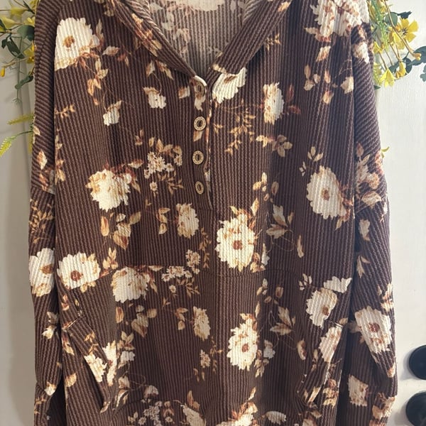 Heimish USA Ribbed Floral Hoodie Size 1X Brown Button-Up Top