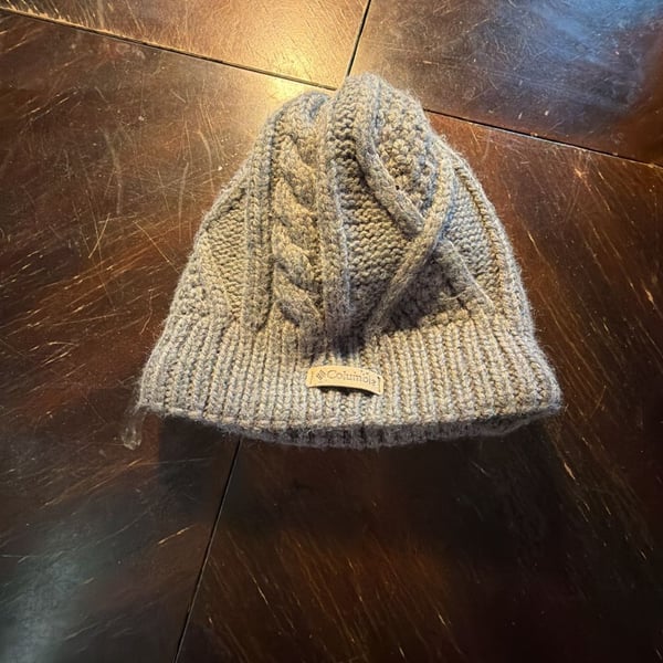 Columbia Cable Knit Beanie O/S Gray Fleece Lined Winter Hat
