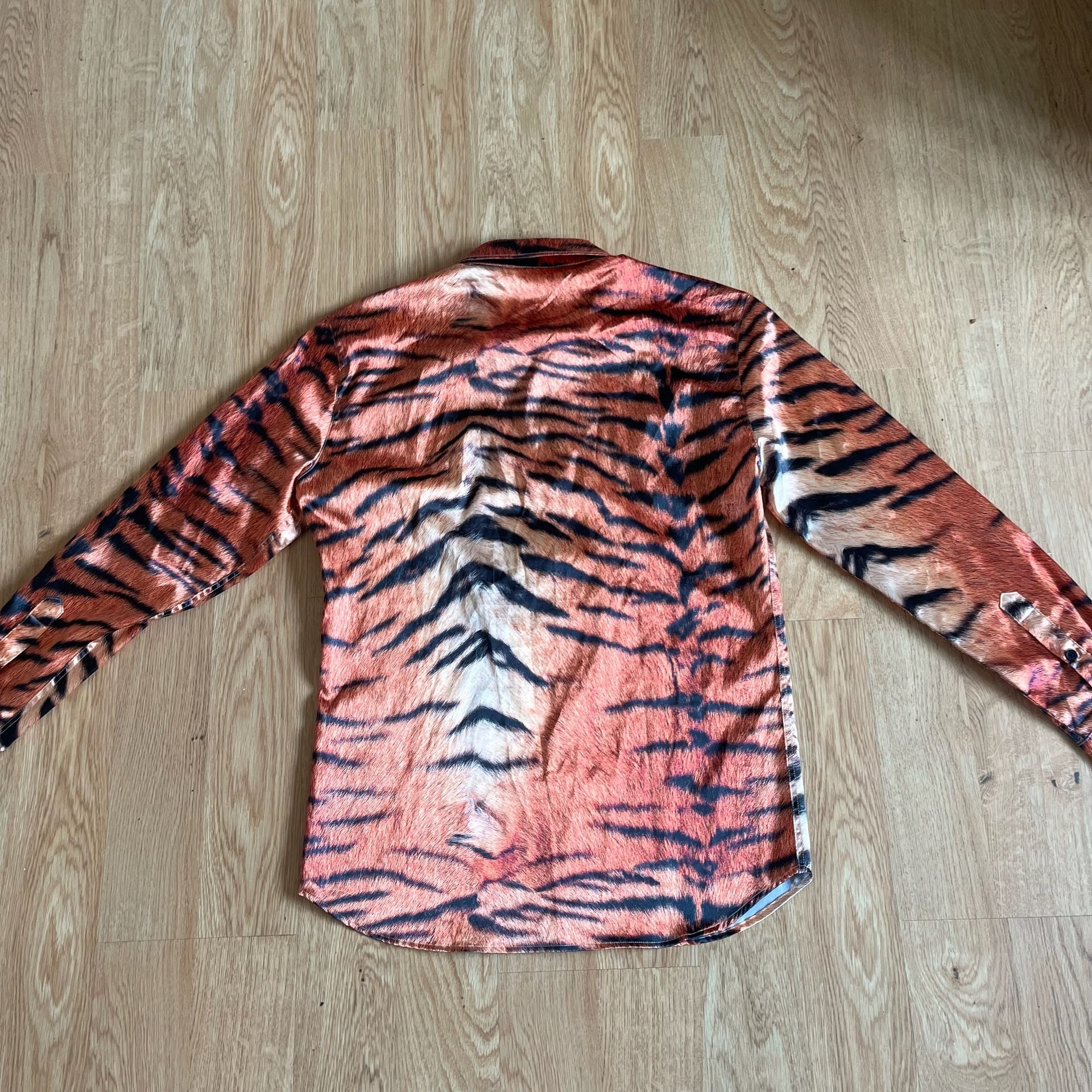 SSS World Corp Tiger Print Satin Top Mens Size L Orange Long Sleeve SS19 Runway  8