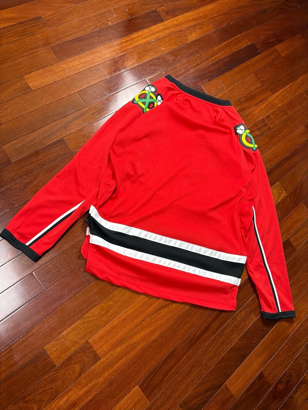 NHL Chicago Blackhawks Hockey Jersey Men’s Small Red 6