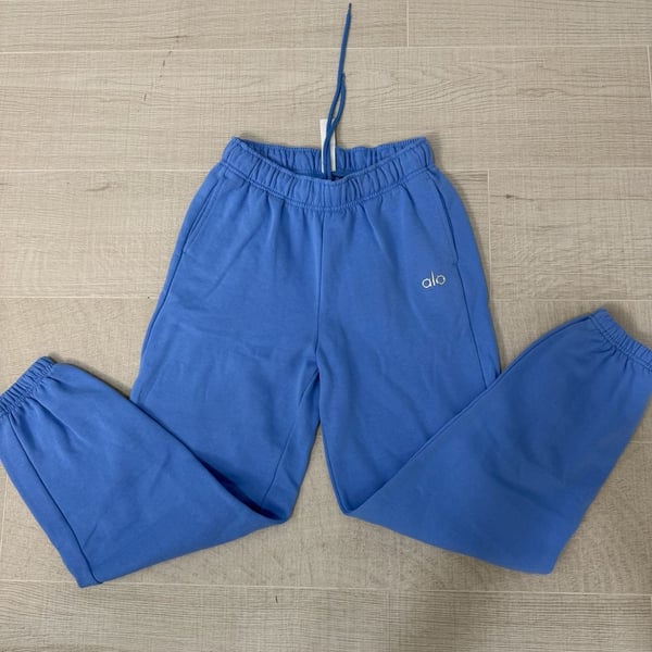 Alo Yoga Accolade Sweatpants Size XS Crystal Clear Blue