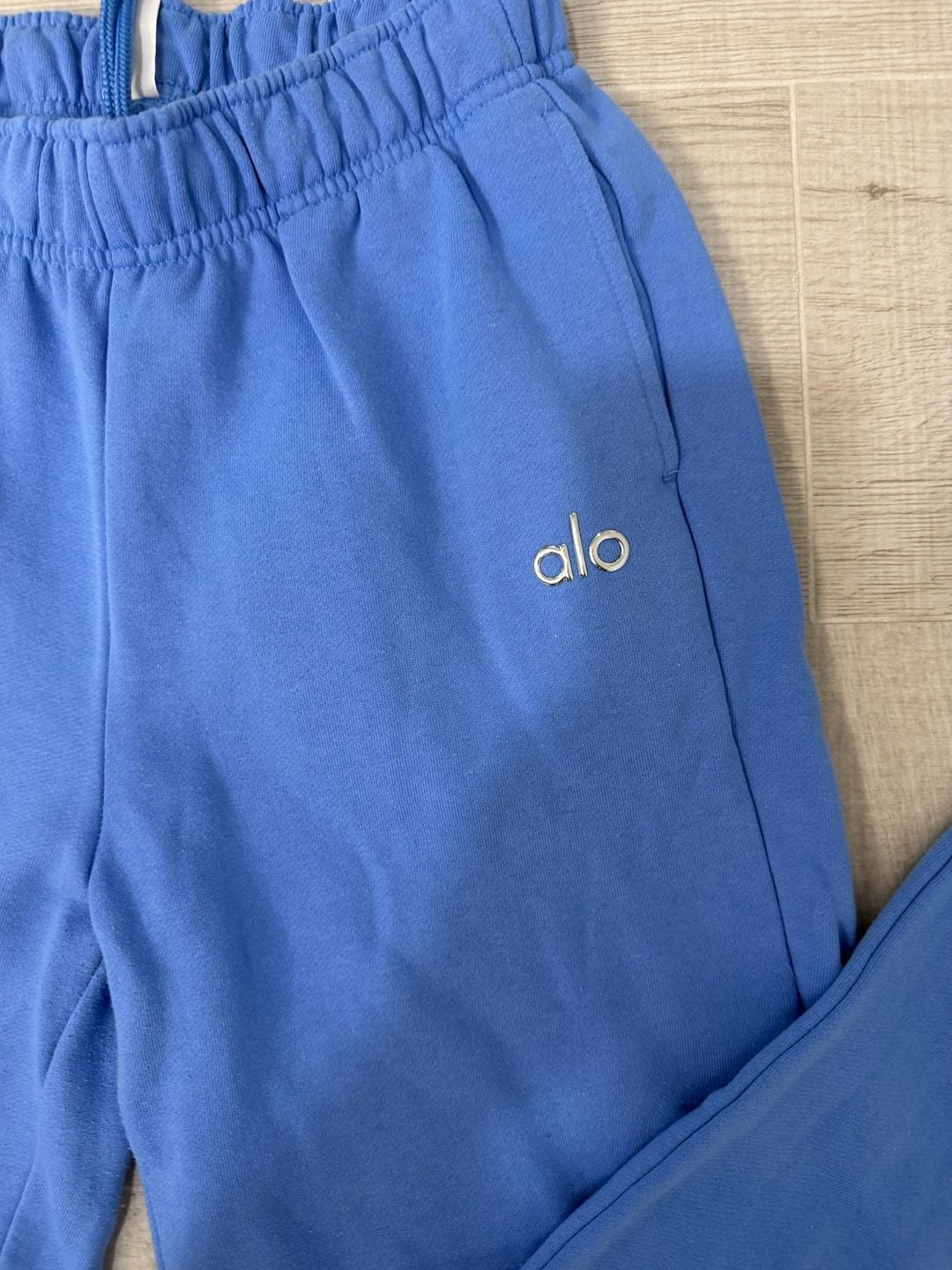 Alo Yoga Accolade Sweatpants Size XS Crystal Clear Blue 6