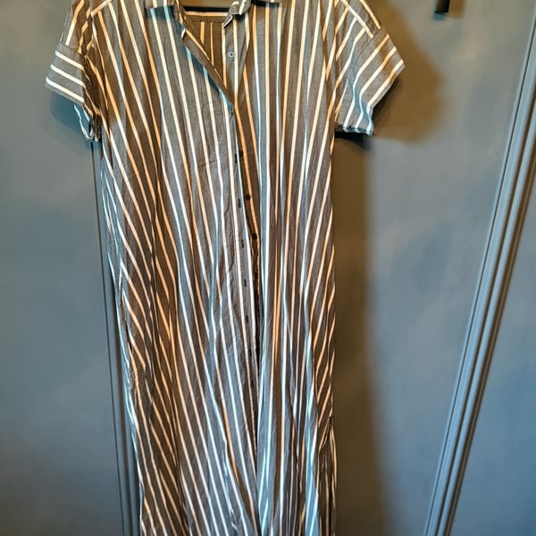 LOFT Women’s Size 14 Striped Button Front Maxi Shirt Dress Gray White