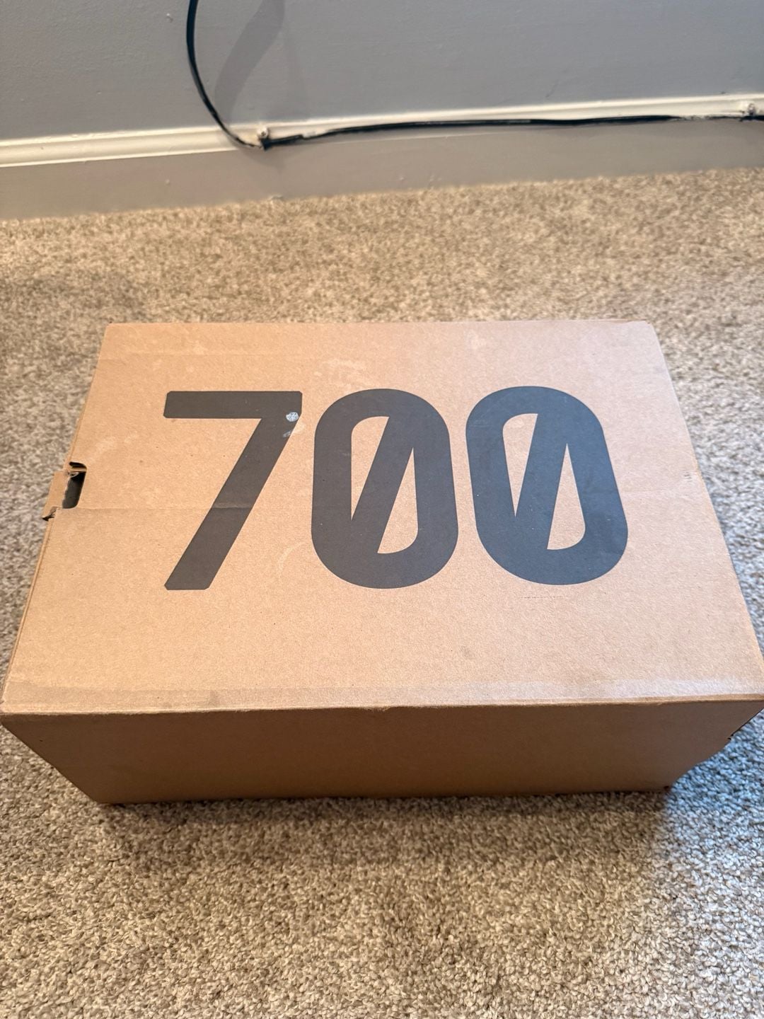 Adidas Yeezy 700 V3 Alvah Size 10.5 Black Sneakers 6