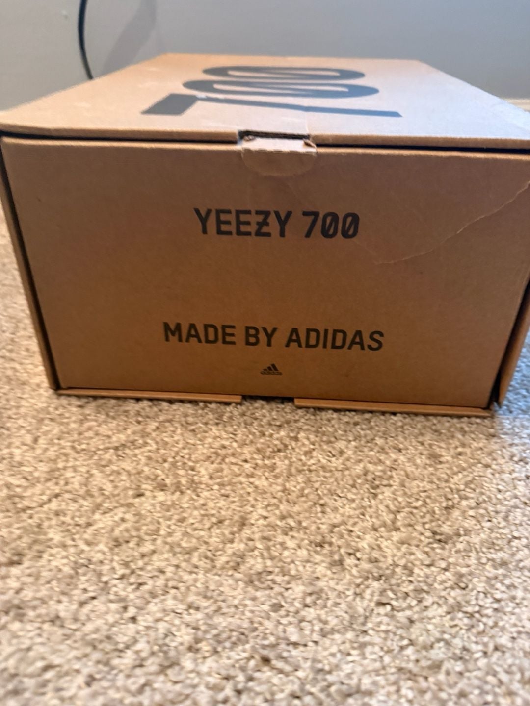 Adidas Yeezy 700 V3 Alvah Size 10.5 Black Sneakers 7