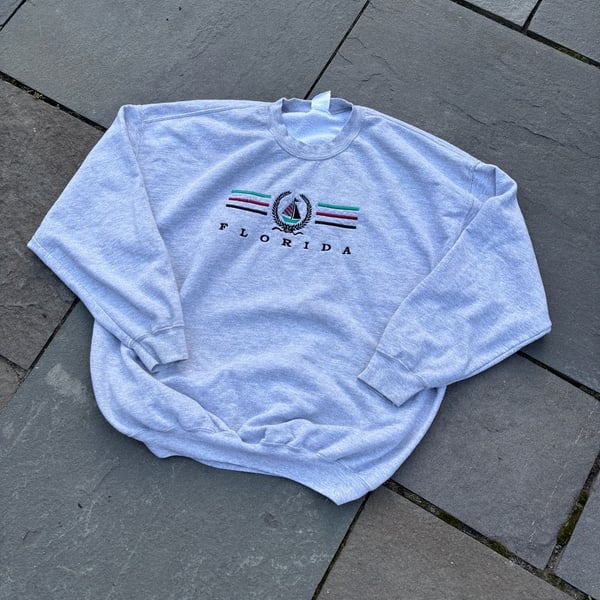 Vintage Florida Embroidered Sailboat Crewneck Sweatshirt Gray
