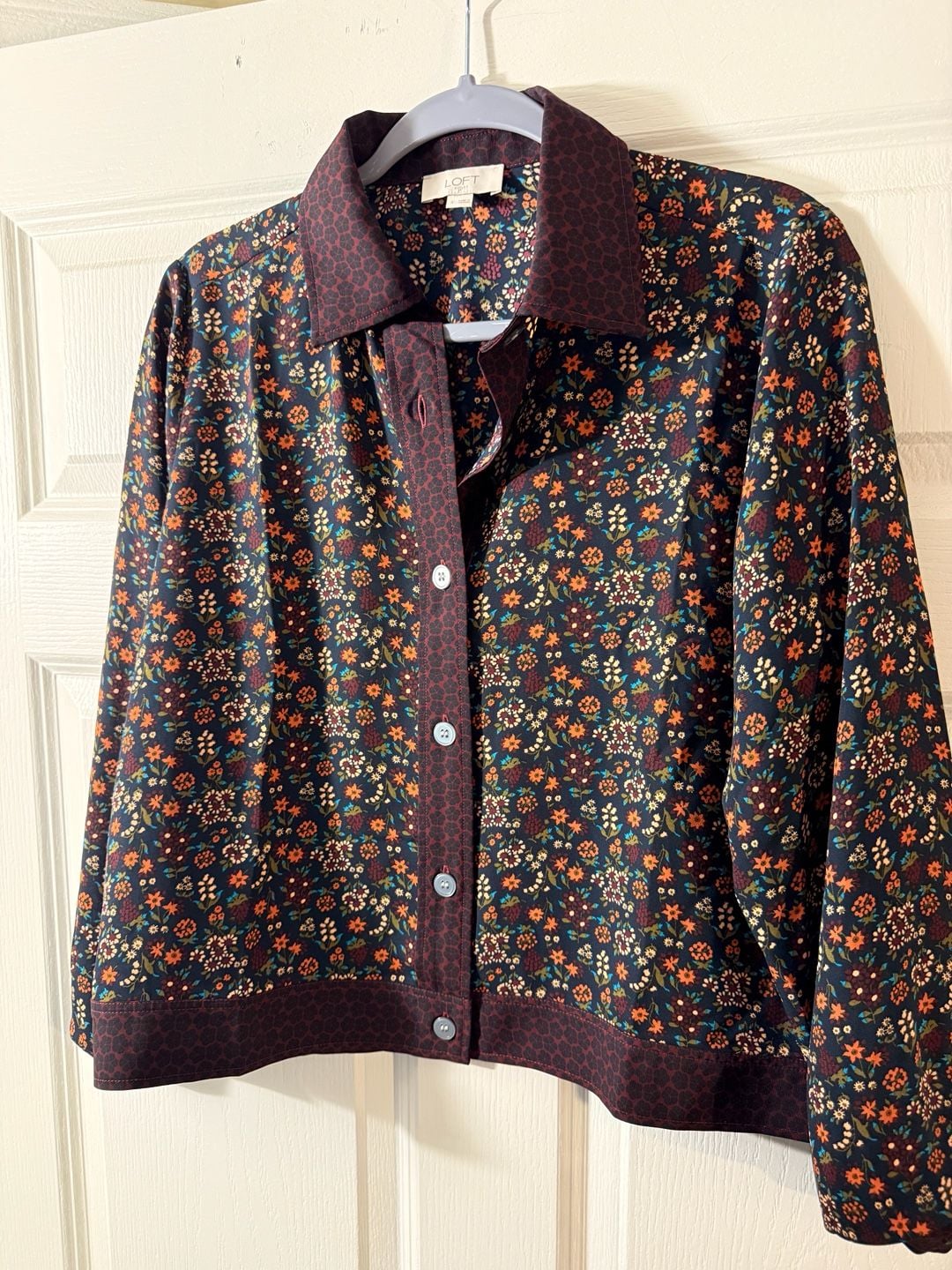 LOFT Outlet Floral Button Up Shirt Size S Burgundy Black Long Sleeve 2