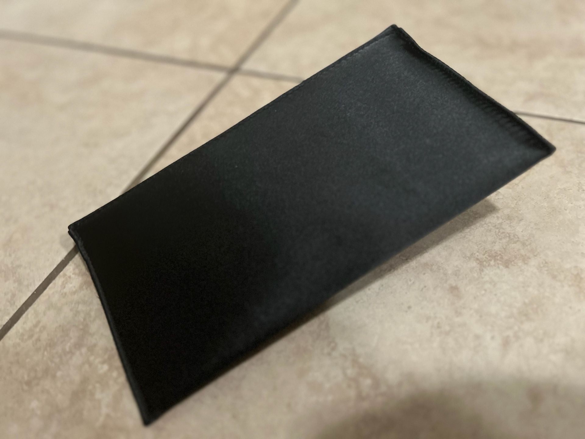 Fiorella Collection by QARA Black Satin Rhinestone Bow Envelope Clutch Bag 3