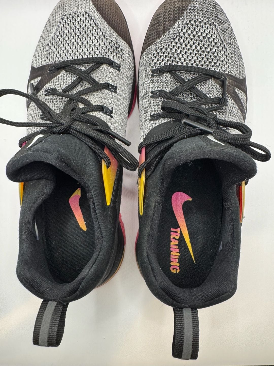 Nike Metcon Flyknit 3 Cross Training Shoes Black Gray Fuchsia Size 10 9