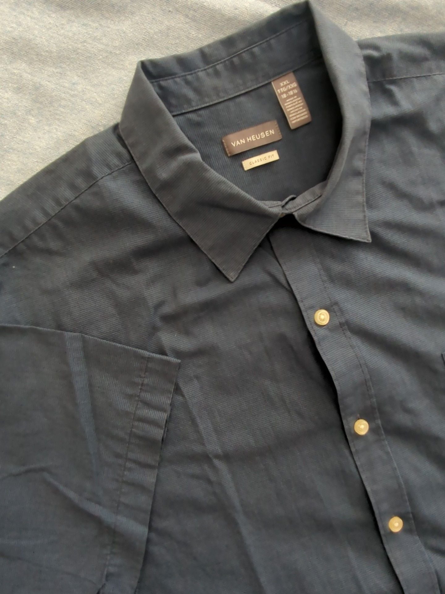 Van Heusen Classic Fit Button-Down Shirt Size XXL 18-18.5 Blue 1