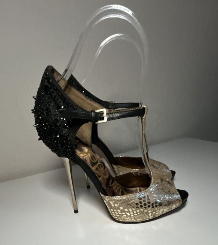 Product thumbnail 3