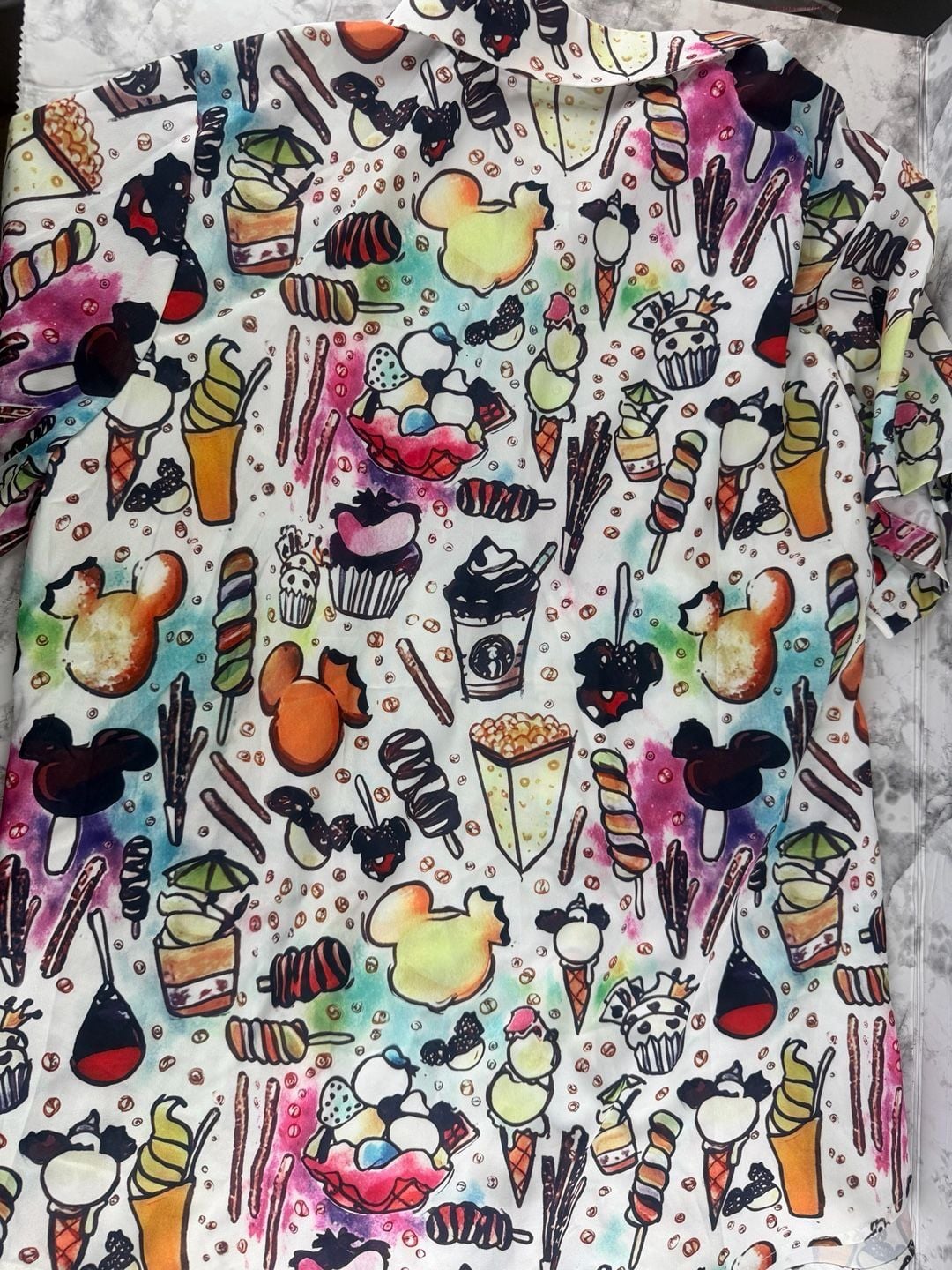 Disney Parks Short Sleeve Button Down Shirt Size L Mouse Treats Food Snacks 5